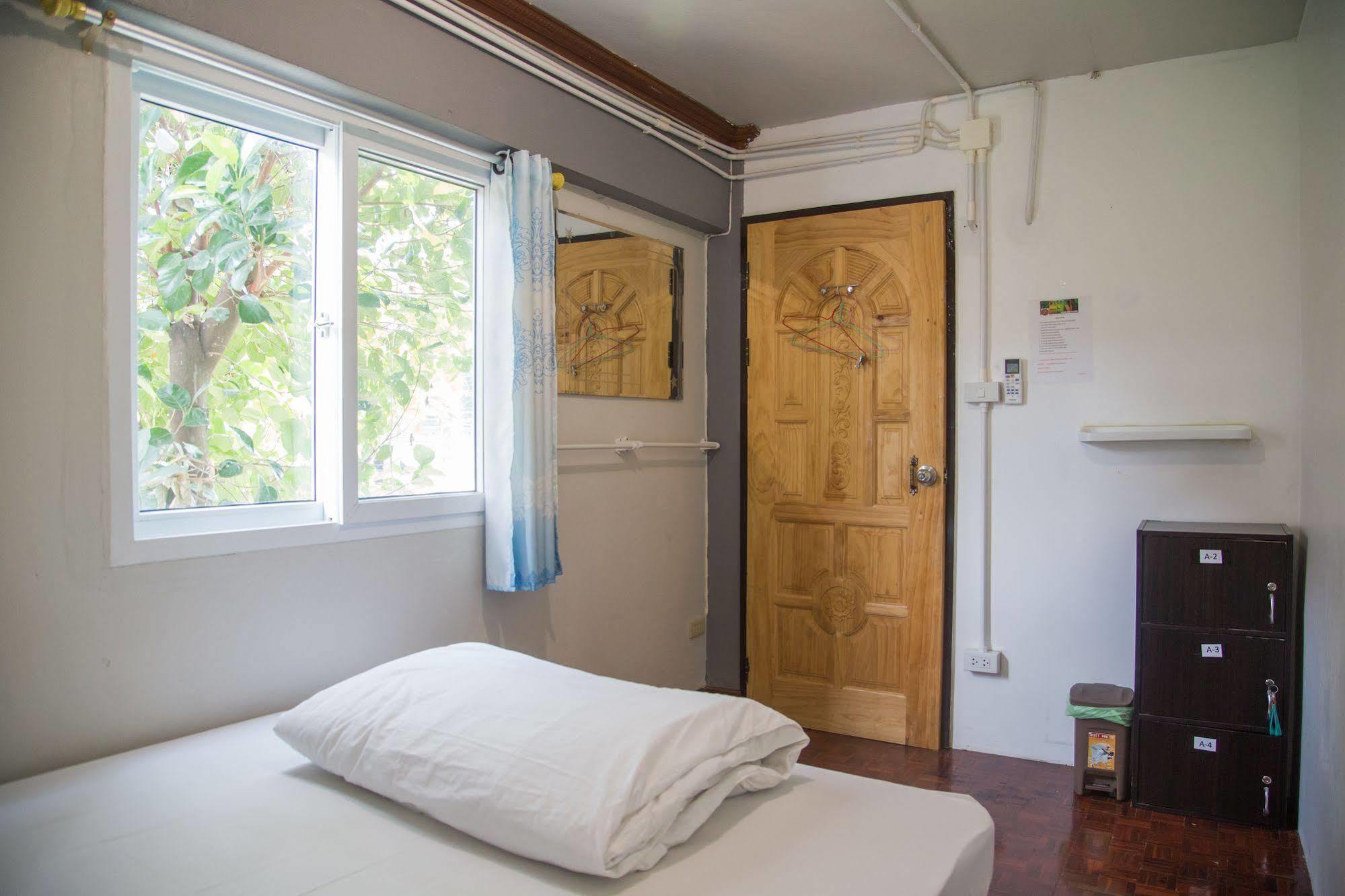 Cassette Hostel Chiang Mai Exterior photo